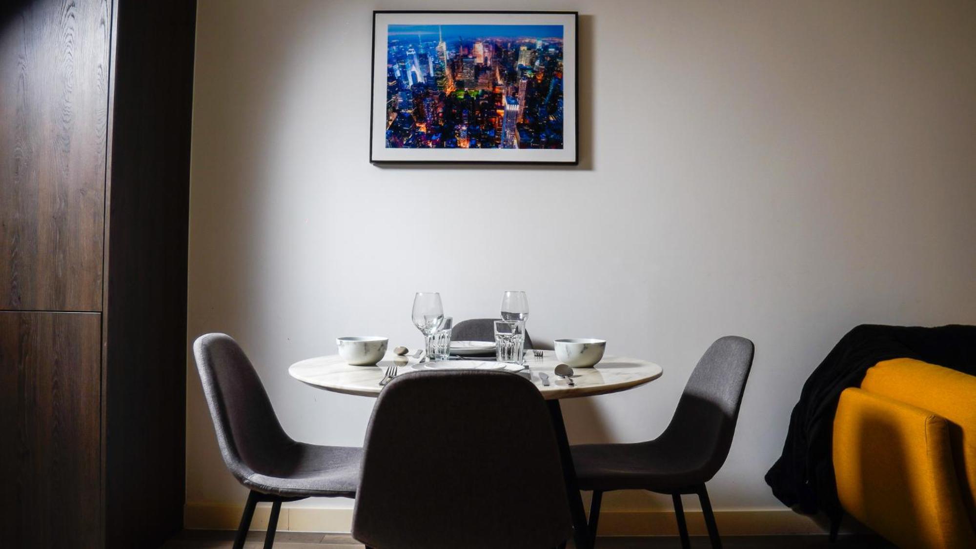 Manchester City Centre Apt With Balcony & Free Parking - Including Free 1-Hour Late Check-Out For Bookings On The 29Th 31St May, Justeat Voucher For 2-Night Stays Minimum! مانشستر المظهر الخارجي الصورة
