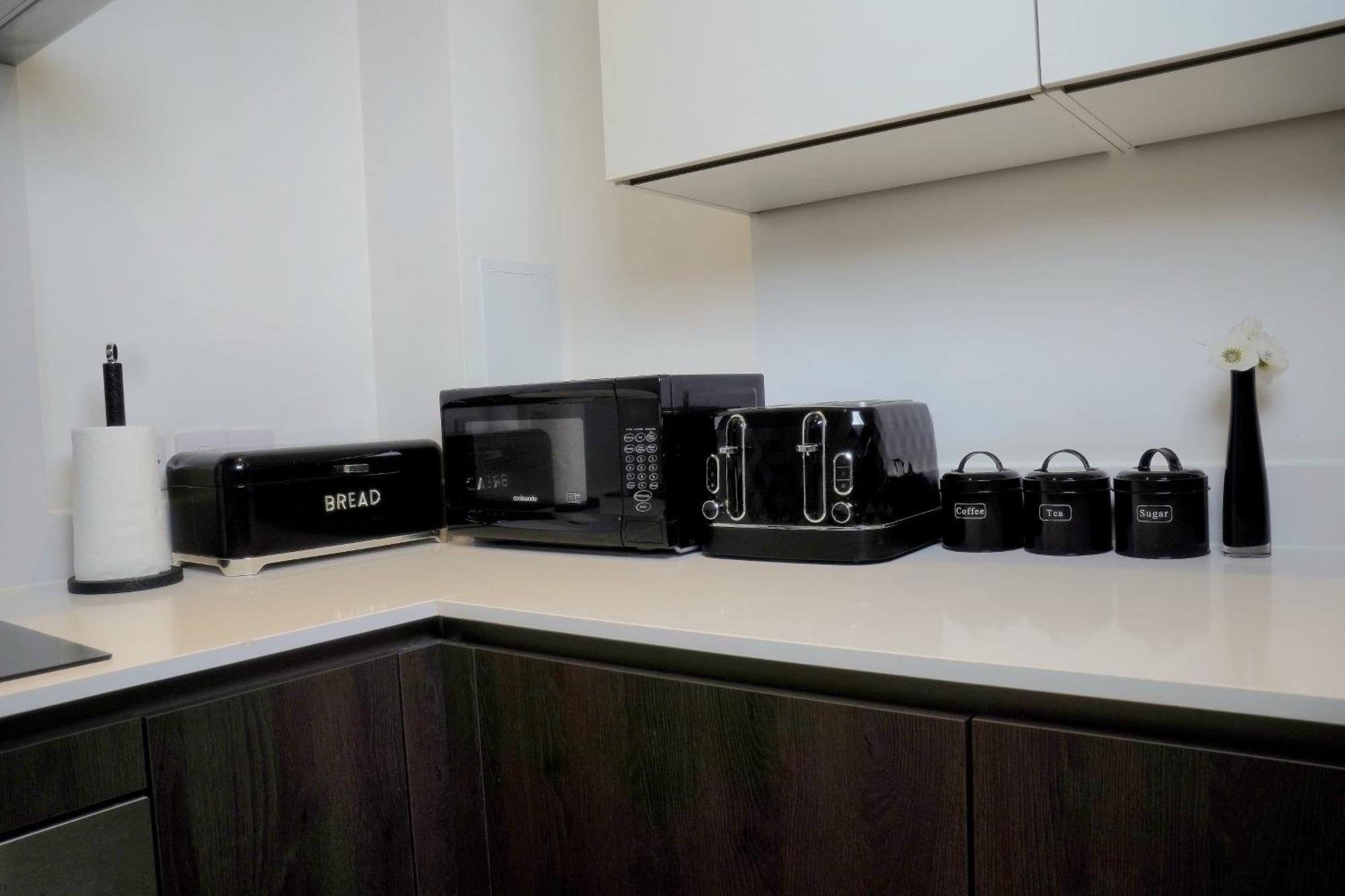 Manchester City Centre Apt With Balcony & Free Parking - Including Free 1-Hour Late Check-Out For Bookings On The 29Th 31St May, Justeat Voucher For 2-Night Stays Minimum! مانشستر المظهر الخارجي الصورة