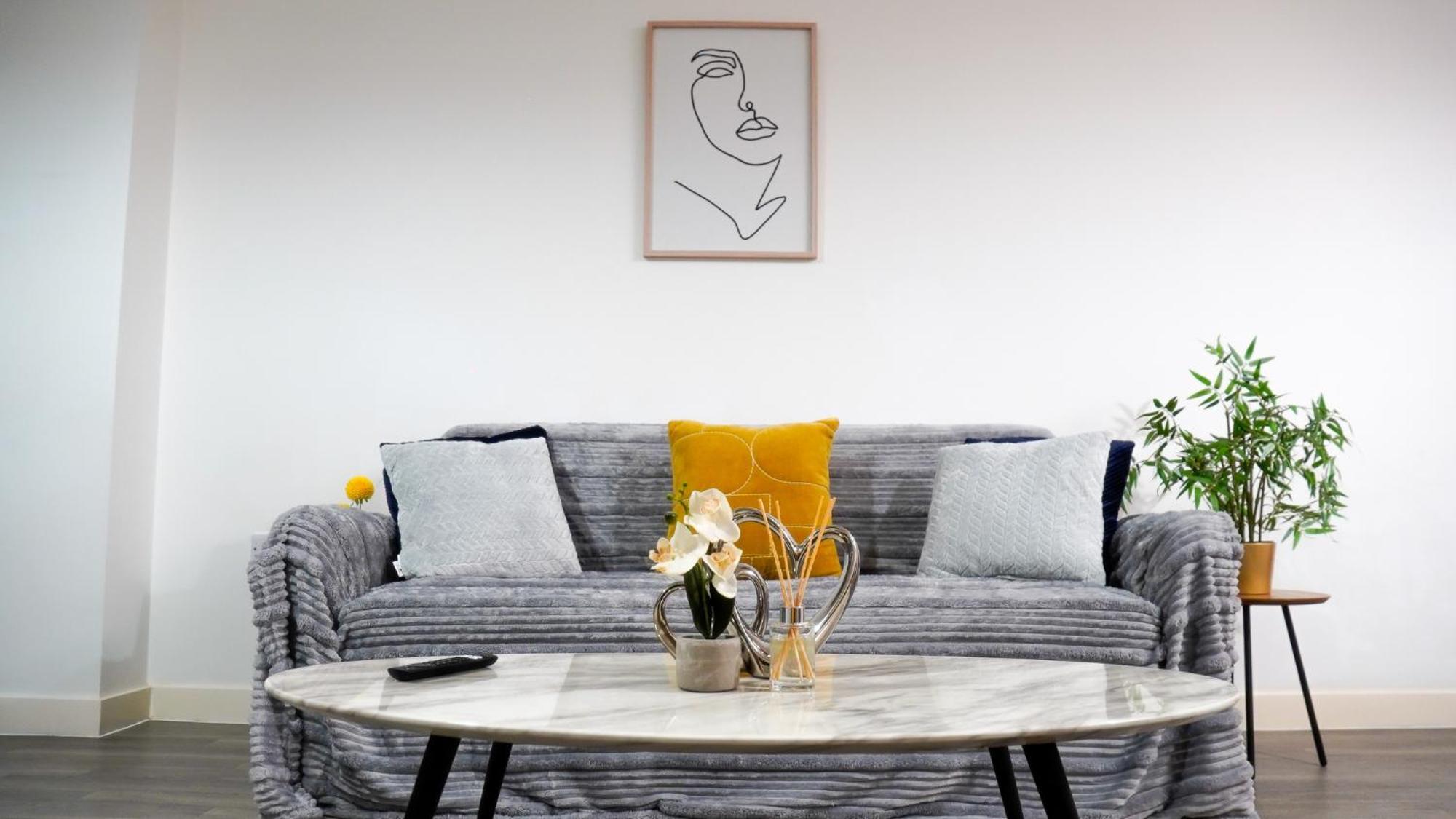 Manchester City Centre Apt With Balcony & Free Parking - Including Free 1-Hour Late Check-Out For Bookings On The 29Th 31St May, Justeat Voucher For 2-Night Stays Minimum! مانشستر المظهر الخارجي الصورة